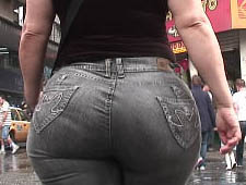 Mega Jeans